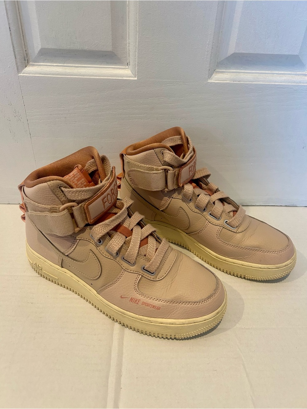 Nike Air Force 1 Mid Sneakers - Tan/Beige
